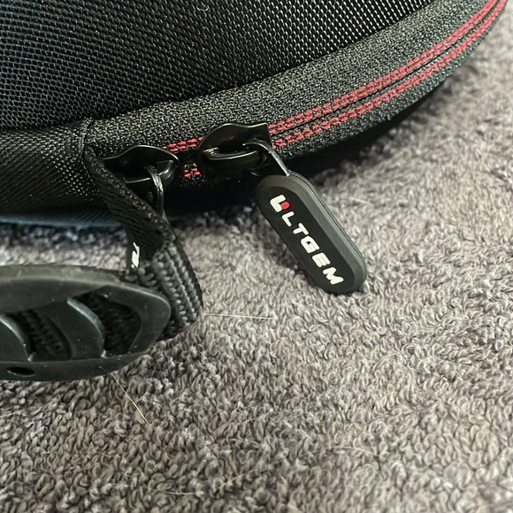 LTGEM Hard Travel Carrying Headphones Case for Sony Diaphragm Headphone, Black - Picture 2 of 5